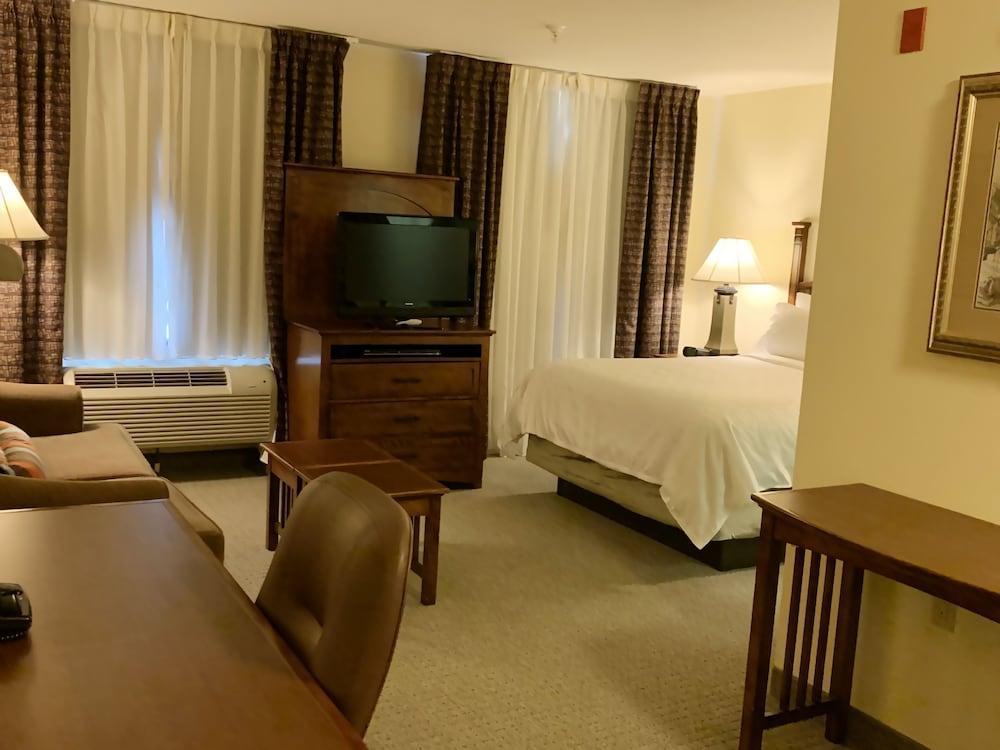 Staybridge Suites - Albuquerque Airport, An Ihg Hotel Екстериор снимка